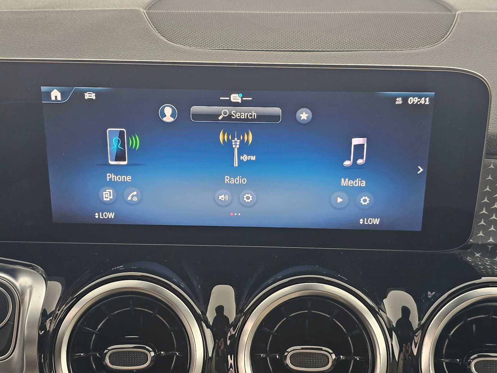 2026 Mercedes-Benz GLB 250 SUV