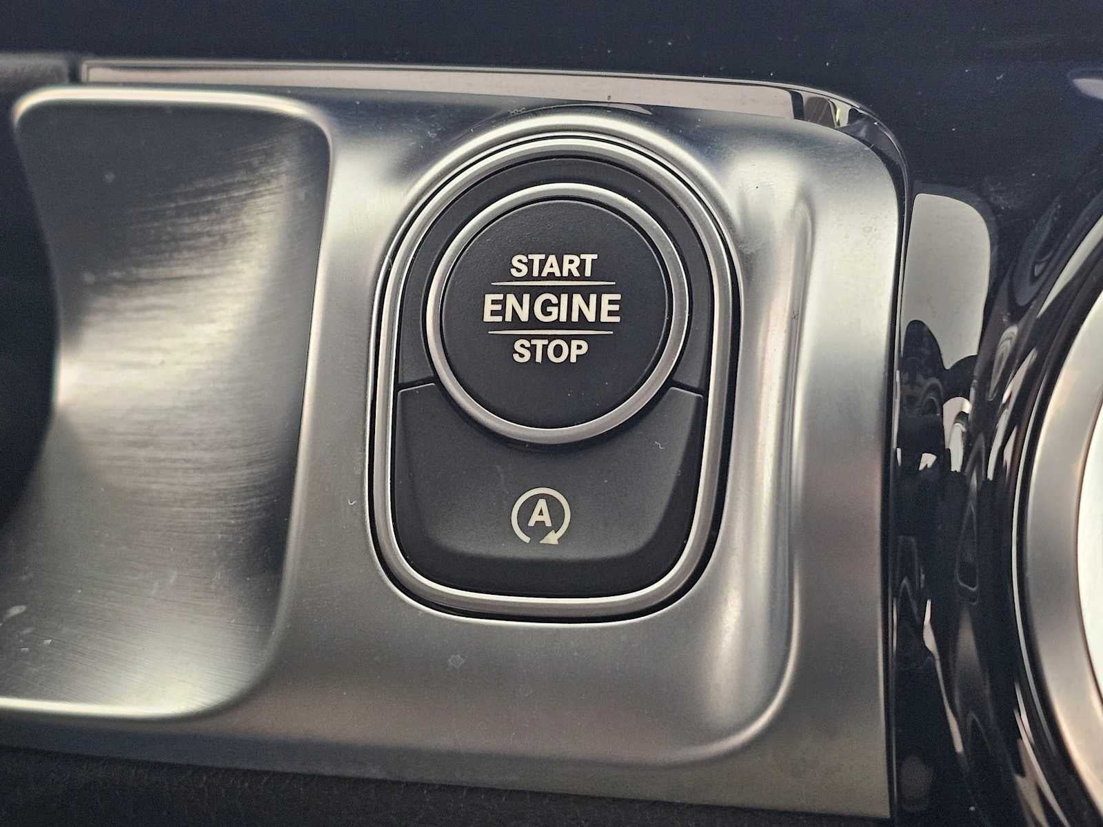 2026 Mercedes-Benz GLB 250 SUV