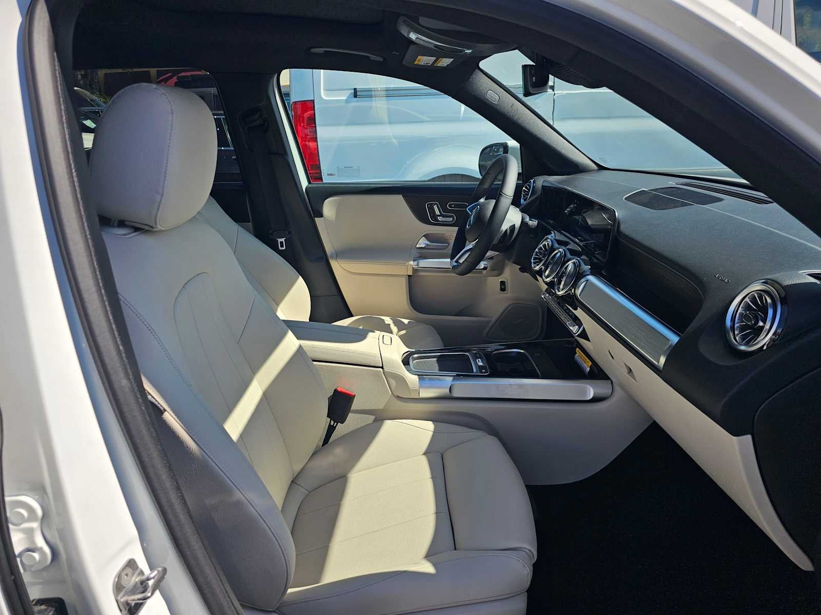 2026 Mercedes-Benz GLB 250 SUV