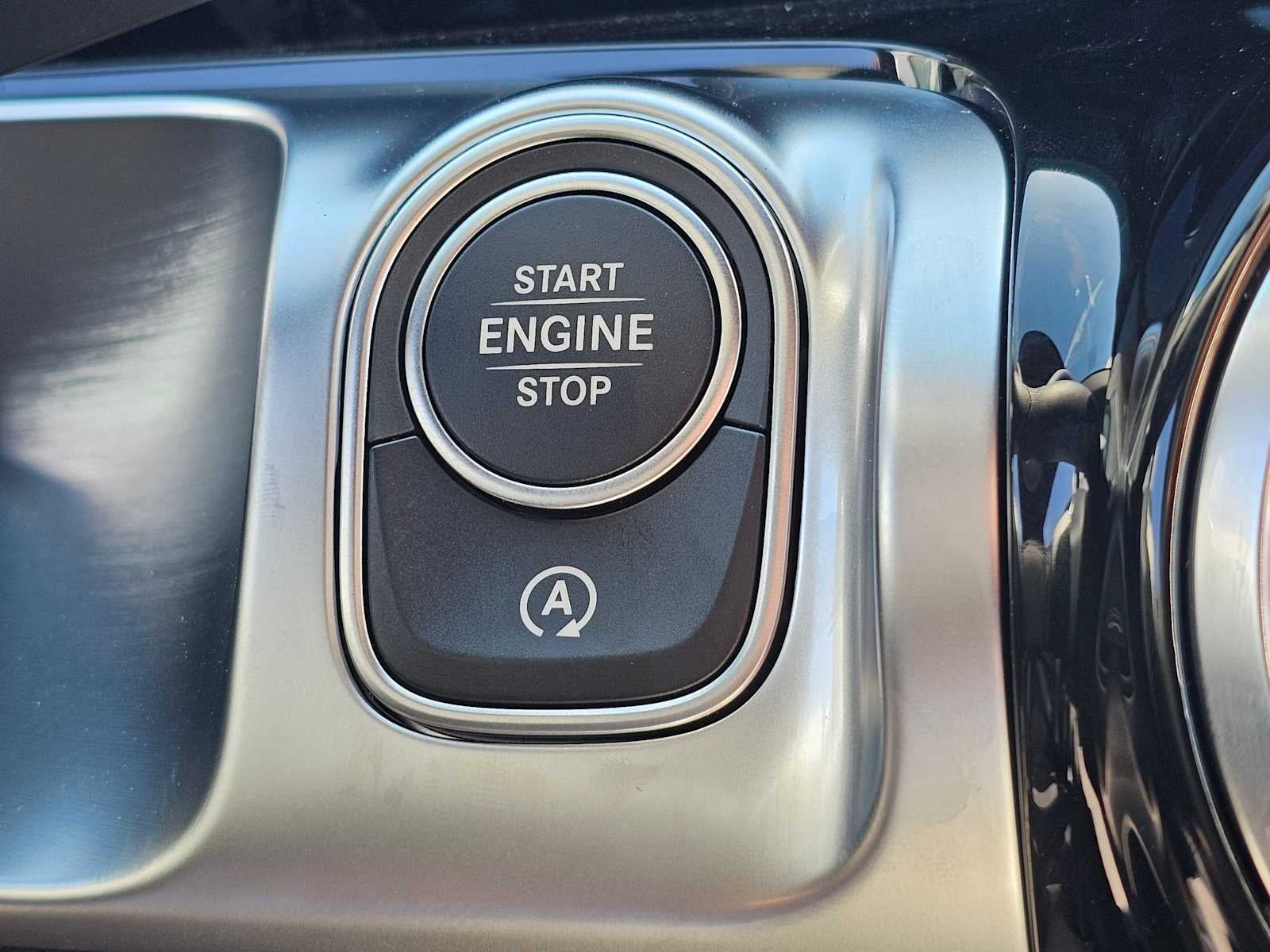 2026 Mercedes-Benz GLB 250 SUV