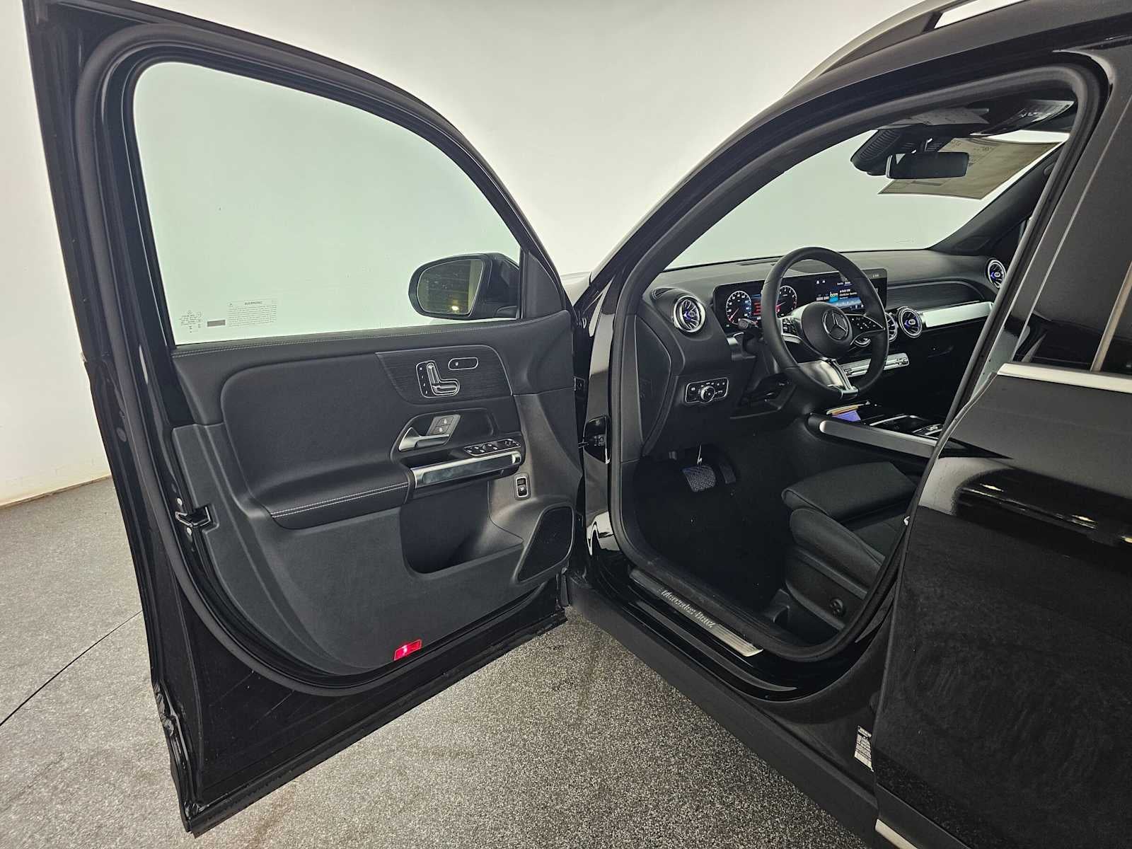 2026 Mercedes-Benz GLB 250 SUV