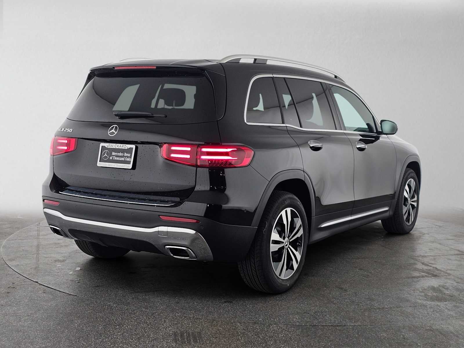 2026 Mercedes-Benz GLB 250 SUV