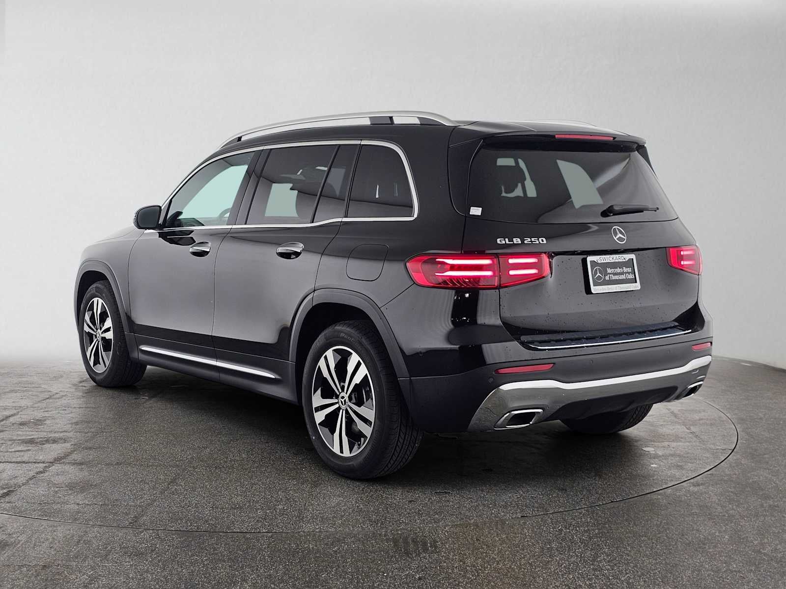 2026 Mercedes-Benz GLB 250 SUV