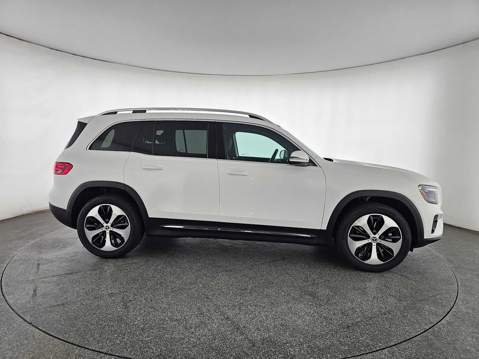 2026 Mercedes-Benz GLB 250 SUV