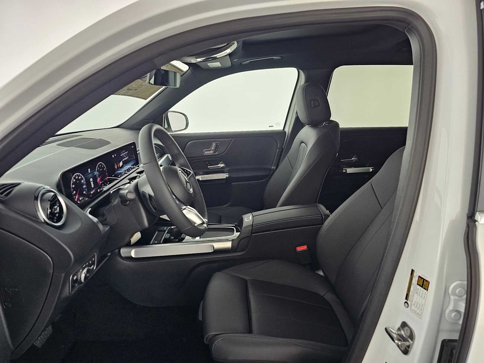 2026 Mercedes-Benz GLB 250 SUV