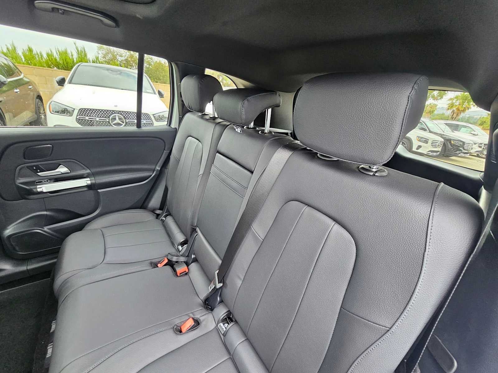 2026 Mercedes-Benz GLB 250 SUV