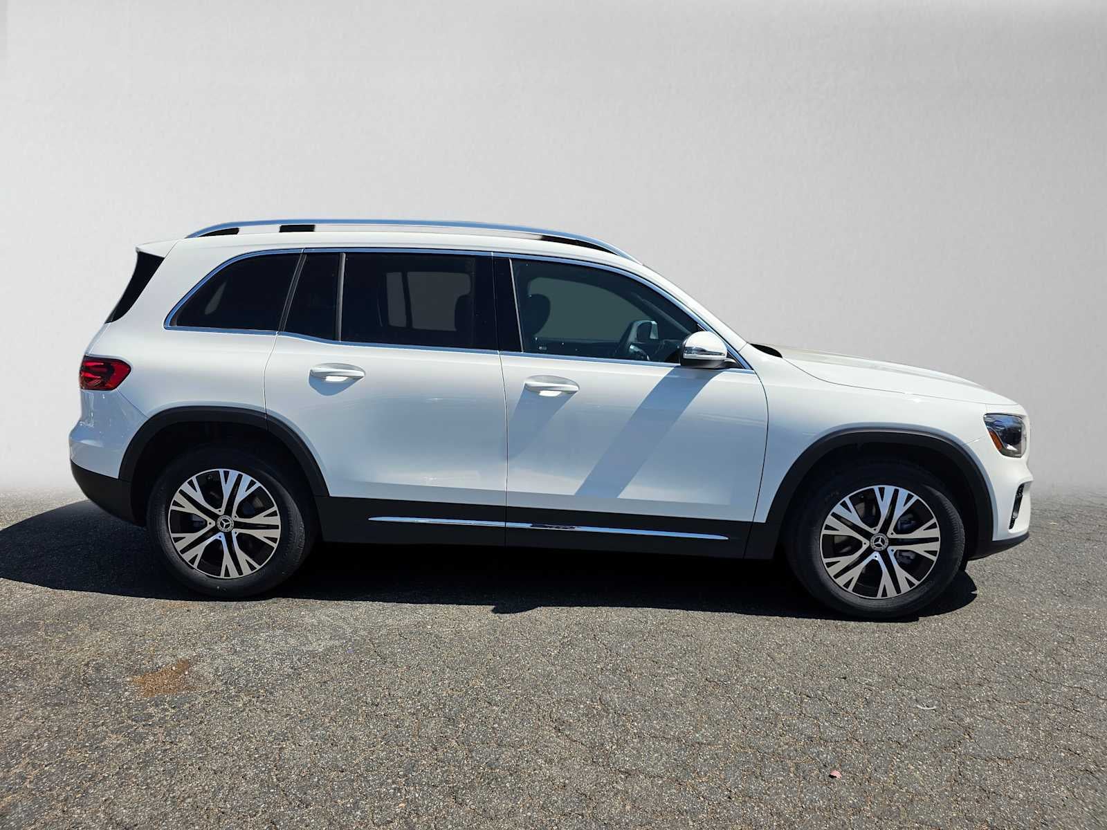 2026 Mercedes-Benz GLB 250 SUV