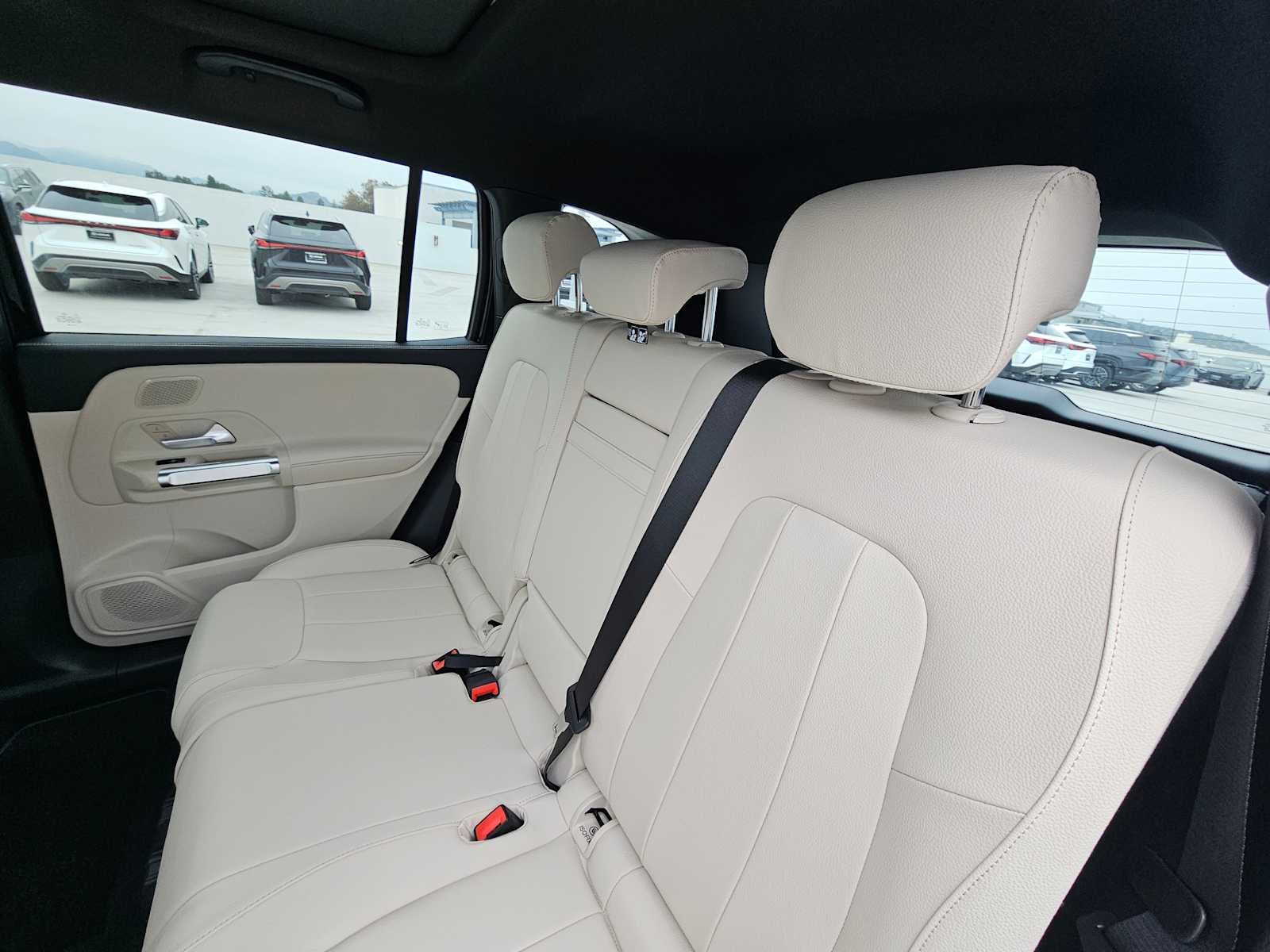 2026 Mercedes-Benz GLB 250 SUV