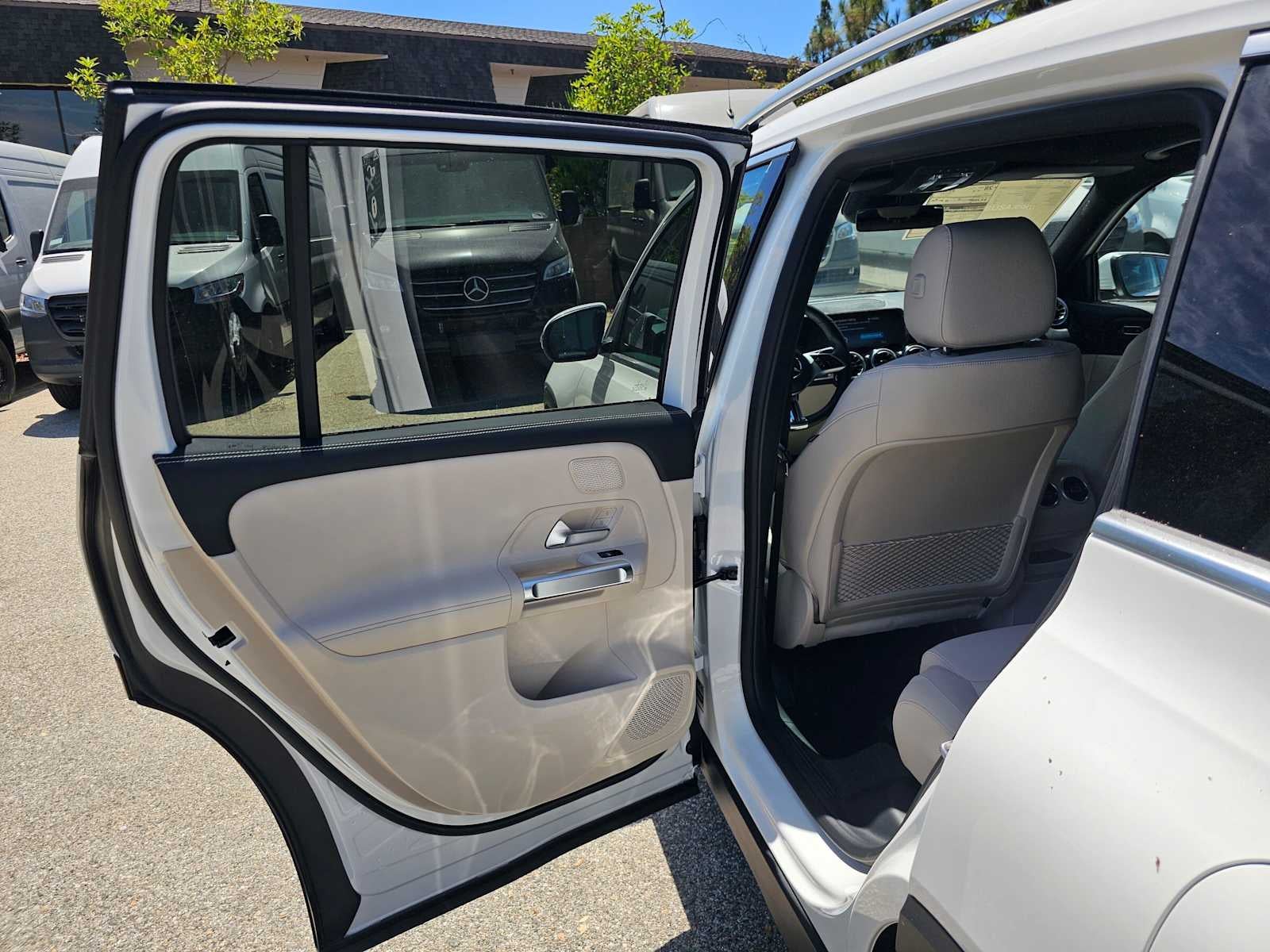 2026 Mercedes-Benz GLB 250 SUV