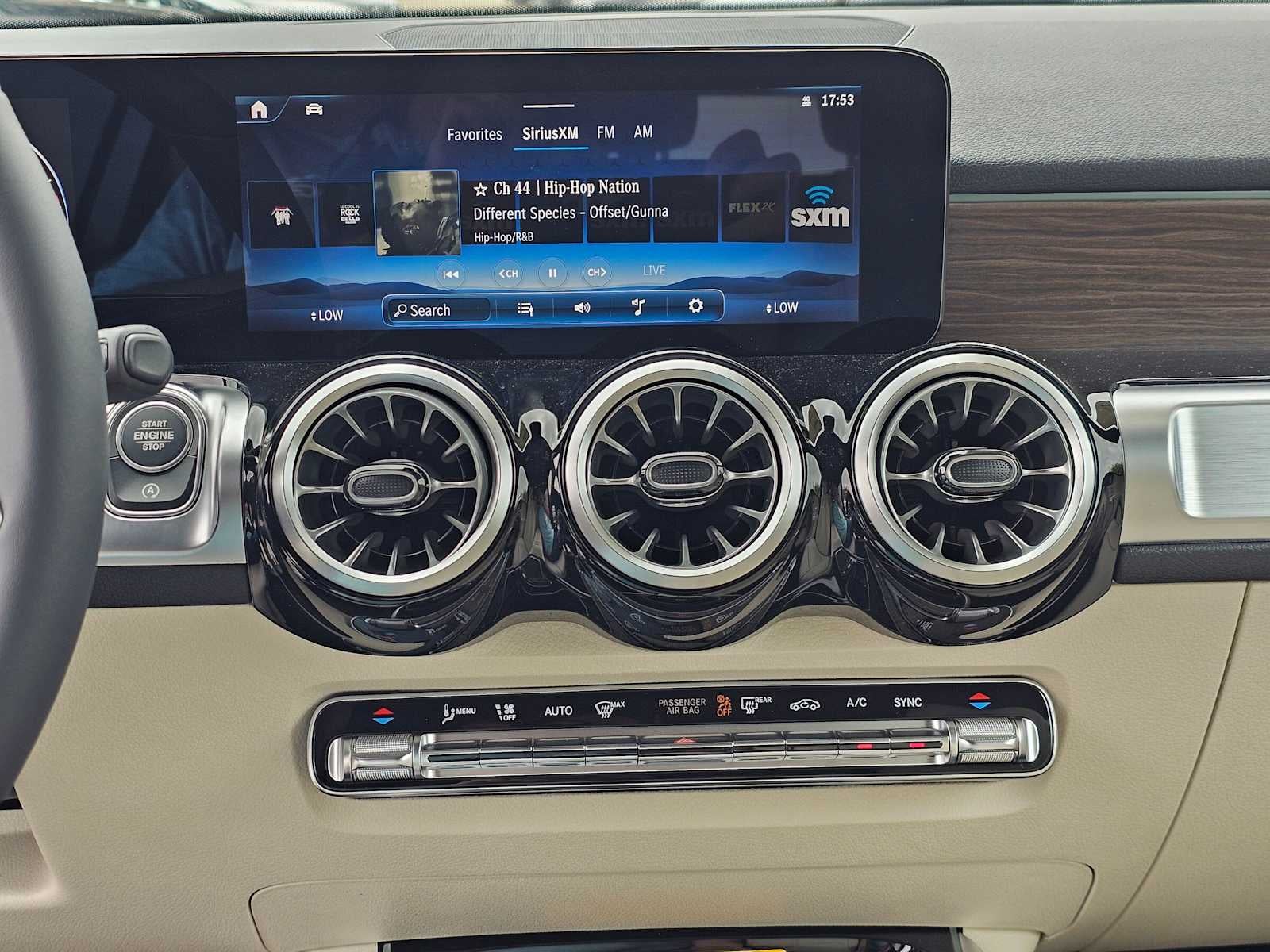 2026 Mercedes-Benz GLB 250 SUV