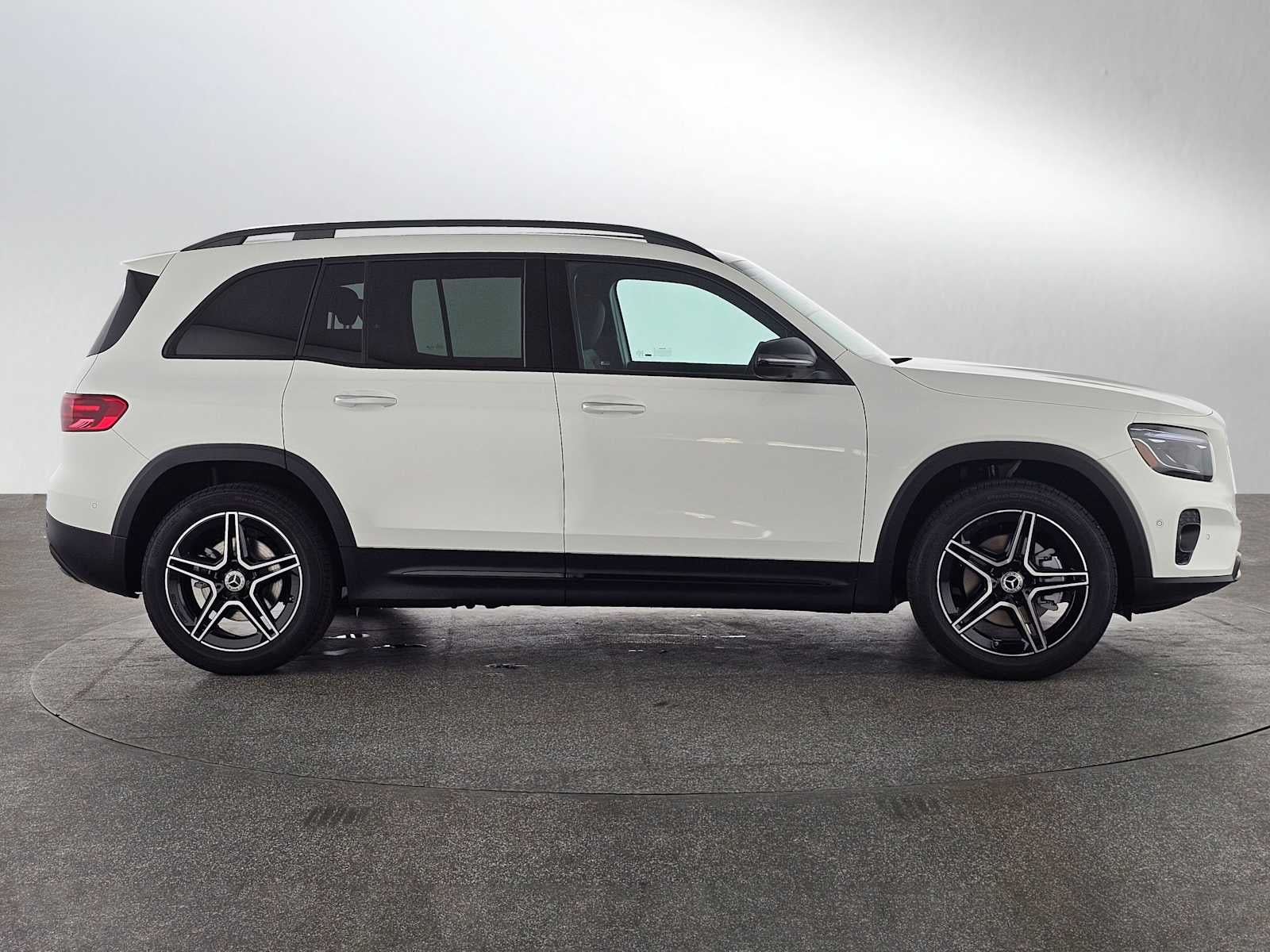 2026 Mercedes-Benz GLB 250 SUV