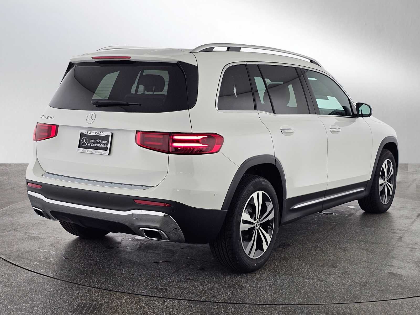 2026 Mercedes-Benz GLB 250 SUV