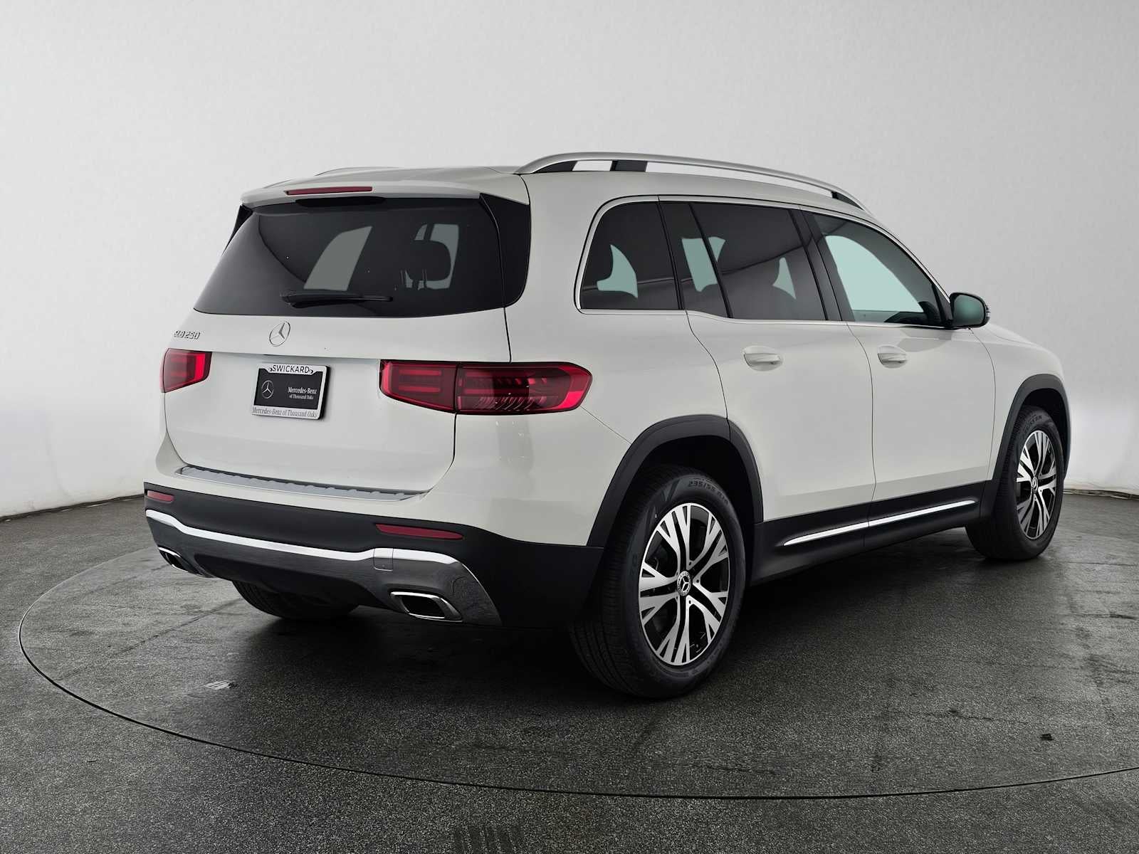 2026 Mercedes-Benz GLB 250 SUV