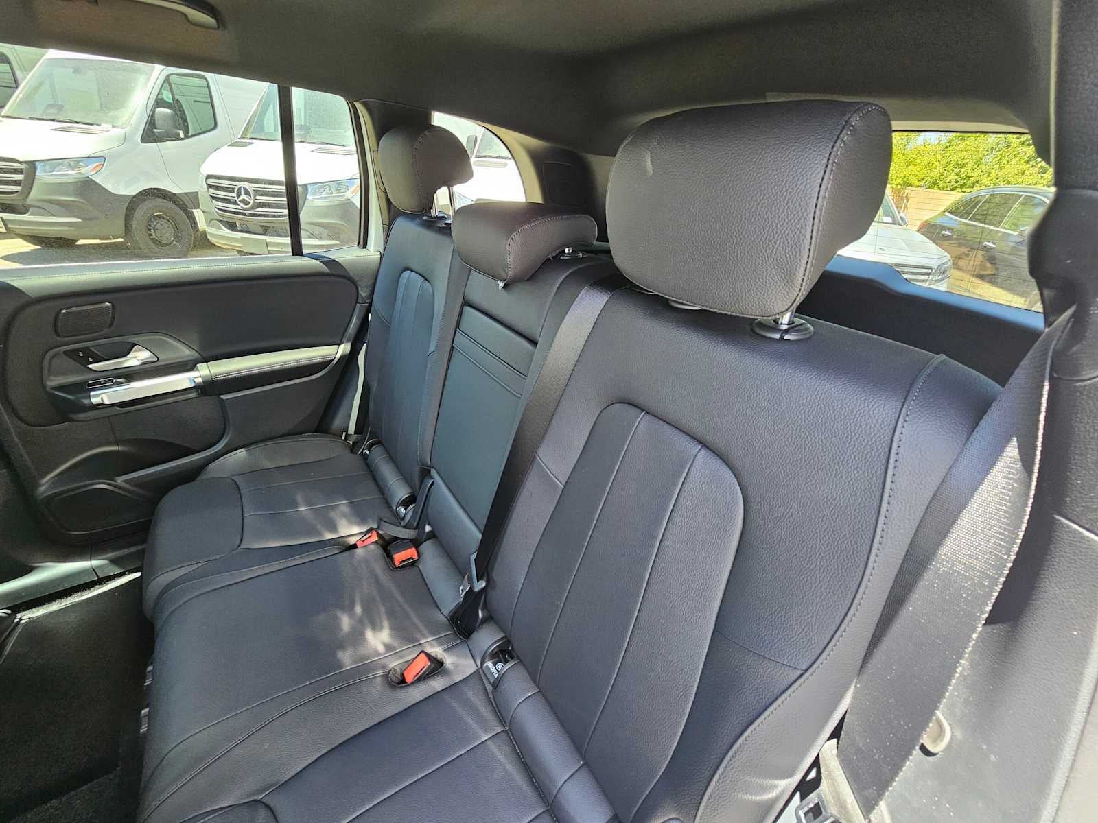 2026 Mercedes-Benz GLB 250 SUV