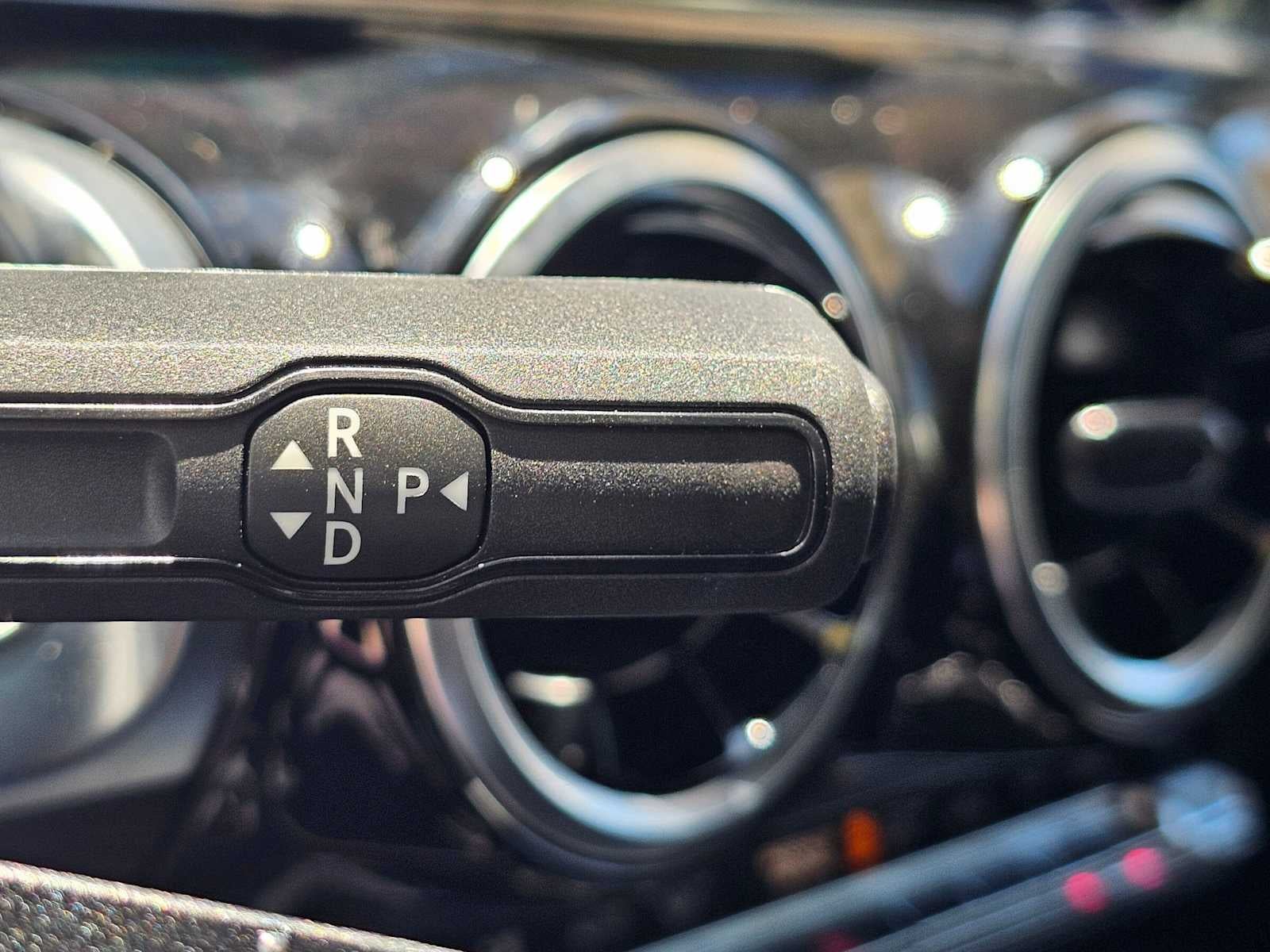 2026 Mercedes-Benz GLB 250 SUV