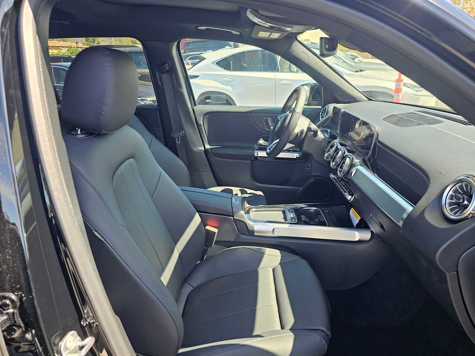 2026 Mercedes-Benz GLB 250 SUV