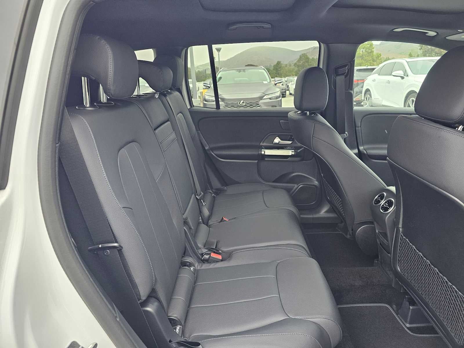 2026 Mercedes-Benz GLB 250 SUV