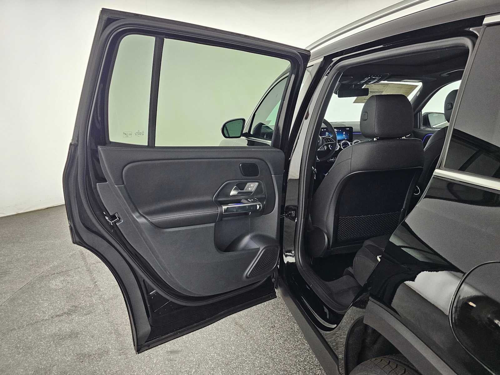 2026 Mercedes-Benz GLB 250 SUV