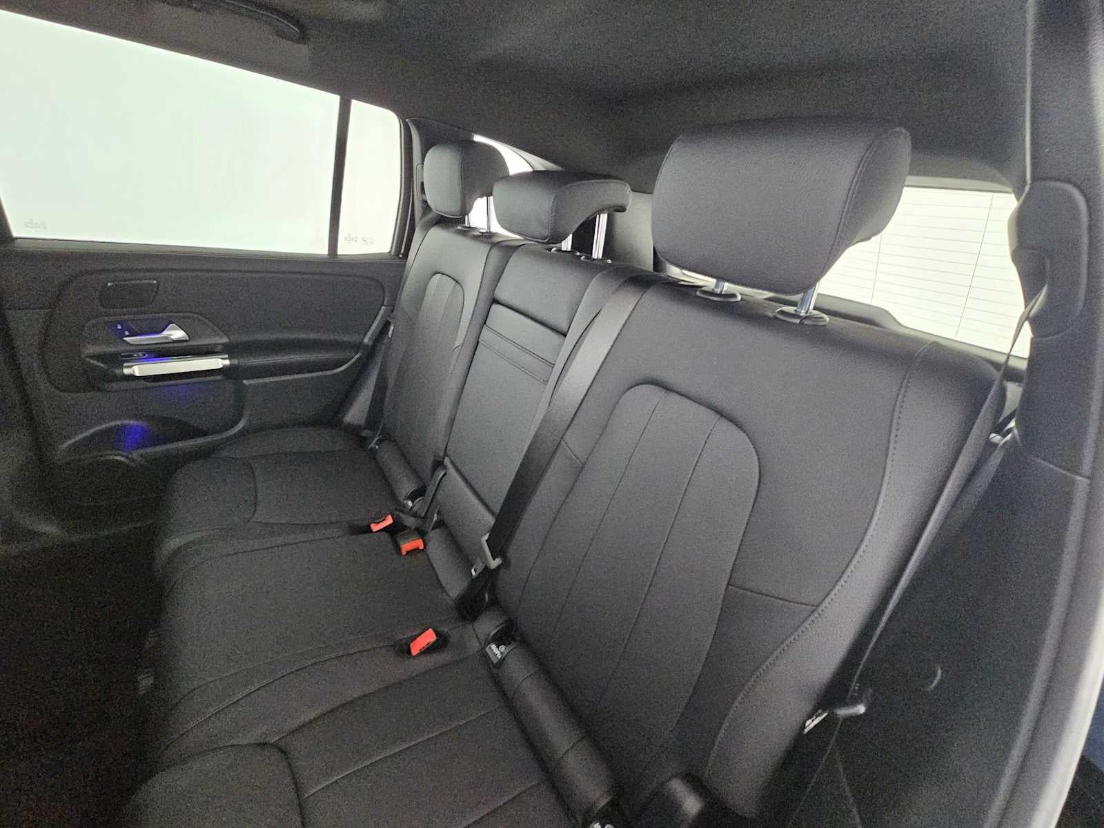 2026 Mercedes-Benz GLB 250 SUV