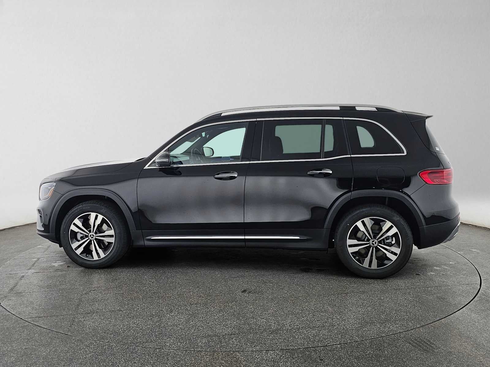2026 Mercedes-Benz GLB 250 SUV