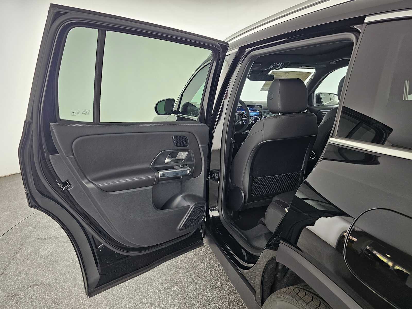 2026 Mercedes-Benz GLB 250 SUV