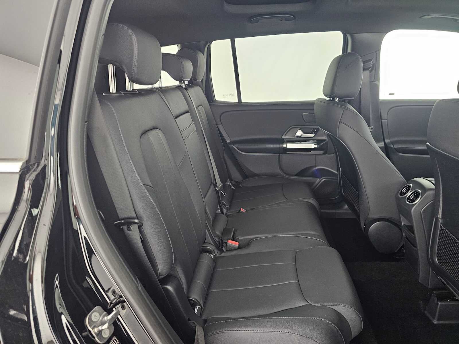 2026 Mercedes-Benz GLB 250 SUV