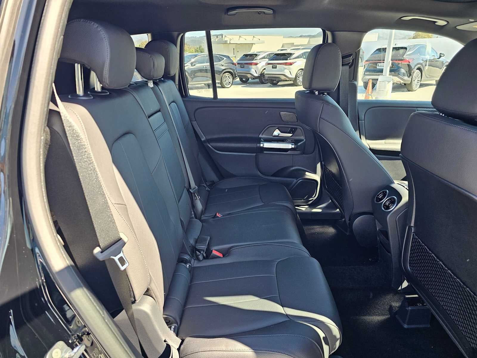 2026 Mercedes-Benz GLB 250 SUV