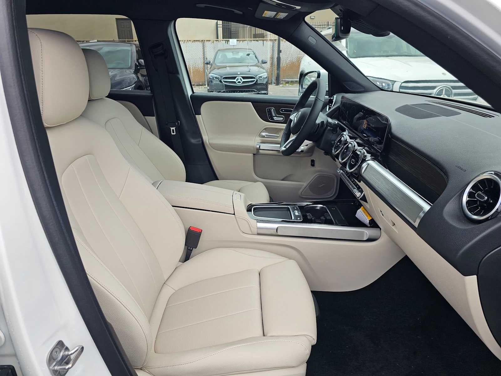2026 Mercedes-Benz GLB 250 SUV