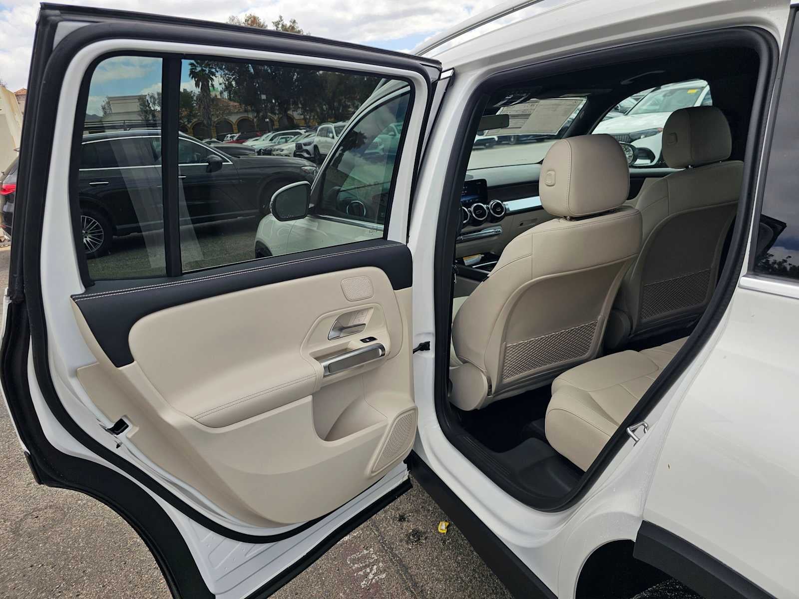 2026 Mercedes-Benz GLB 250 SUV