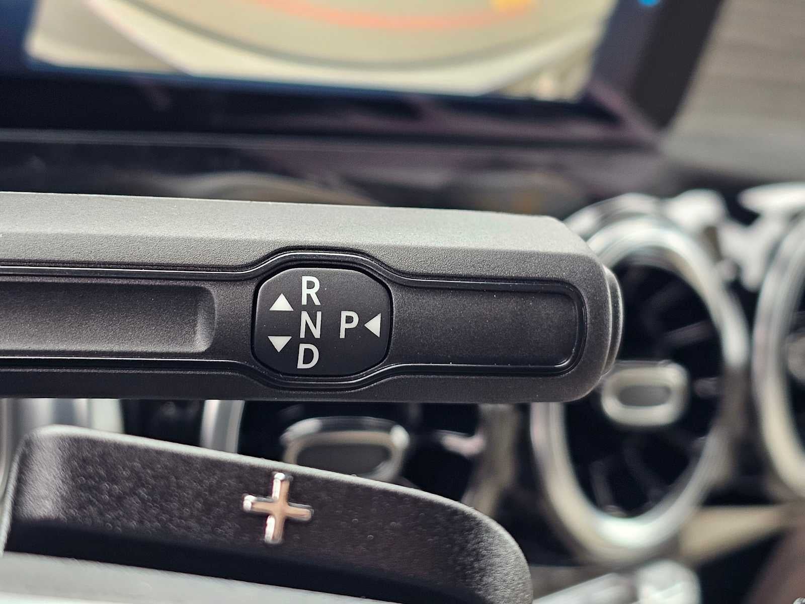 2026 Mercedes-Benz GLB 250 SUV