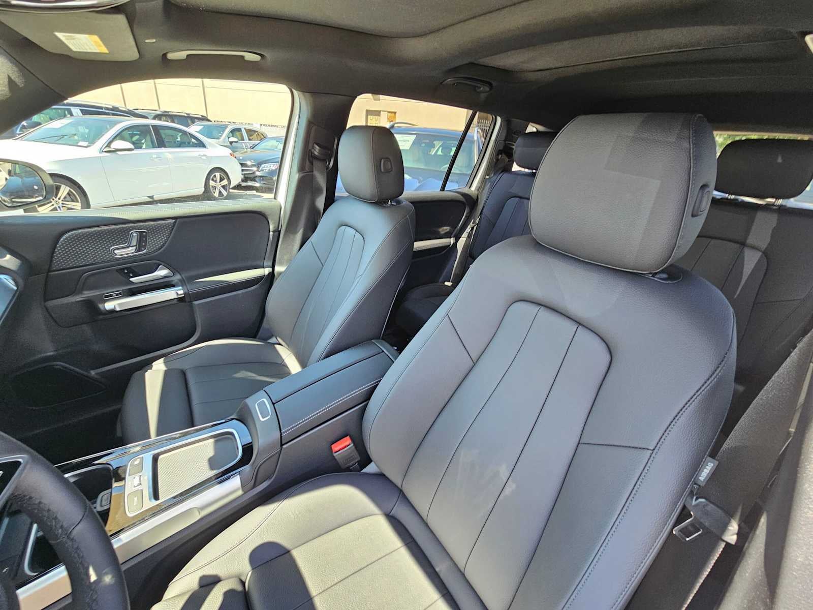 2026 Mercedes-Benz GLB 250 SUV