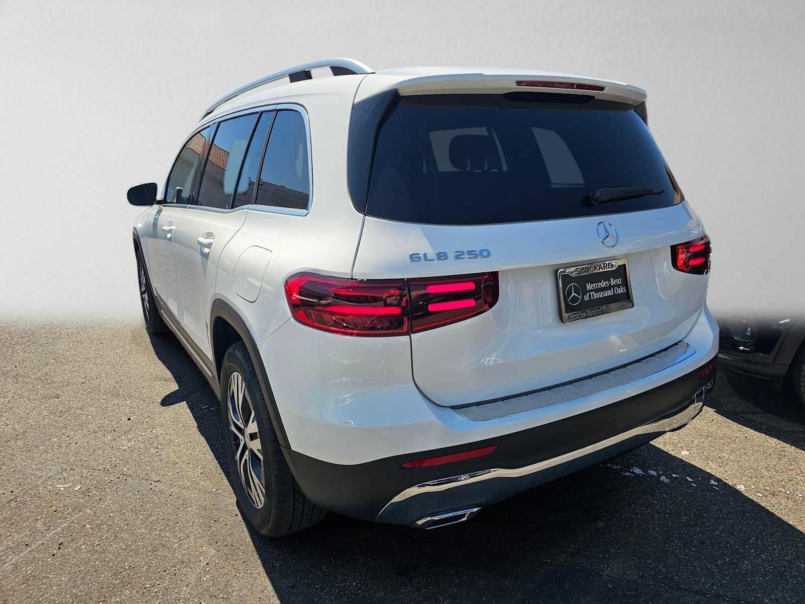 2026 Mercedes-Benz GLB 250 SUV