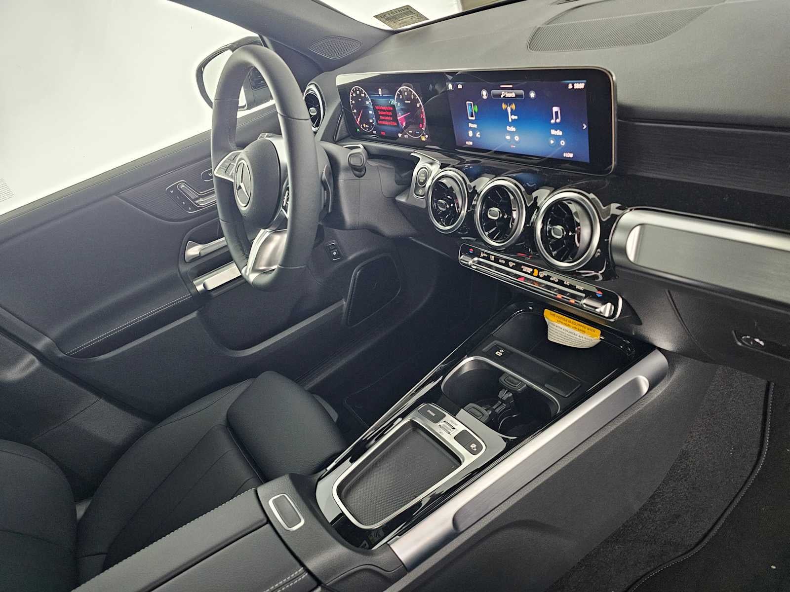 2026 Mercedes-Benz GLB 250 SUV