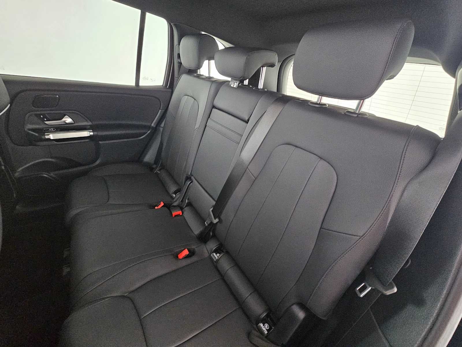 2026 Mercedes-Benz GLB 250 SUV