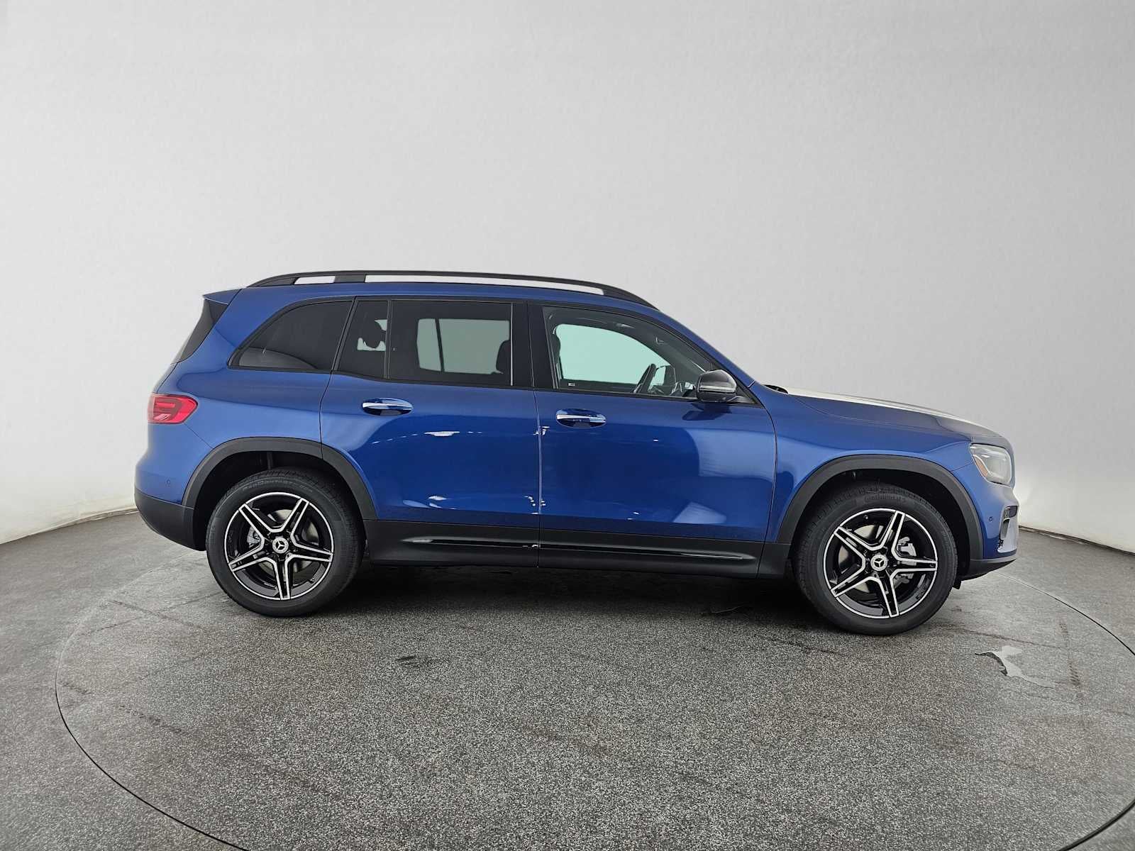 2026 Mercedes-Benz GLB 250 SUV