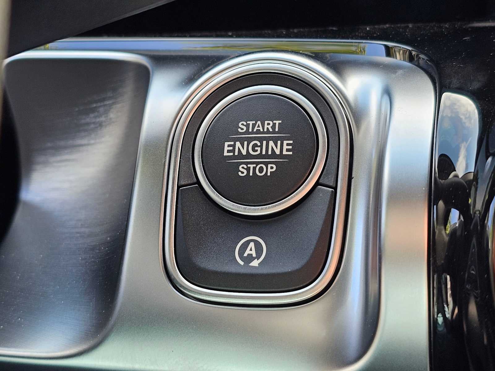 2026 Mercedes-Benz GLB 250 SUV