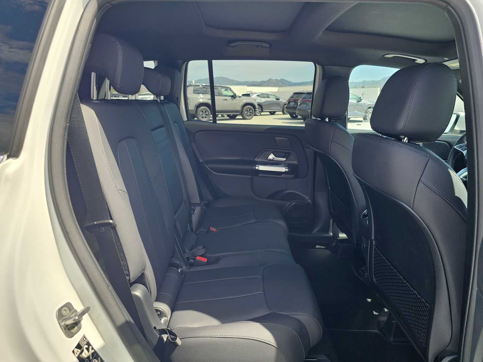 2026 Mercedes-Benz GLB 250 SUV