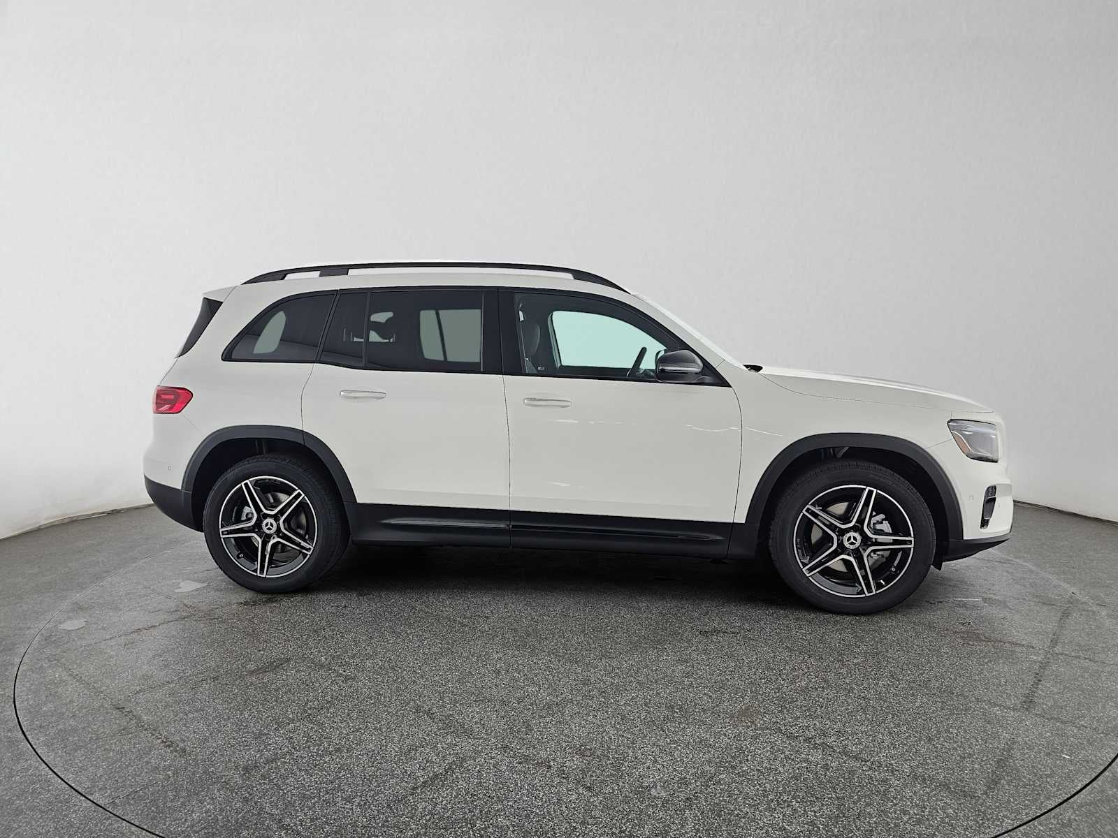 2026 Mercedes-Benz GLB 250 SUV