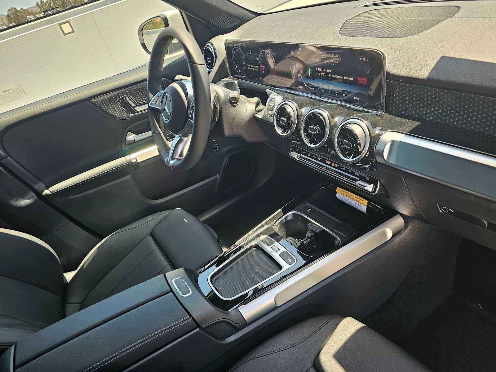 2026 Mercedes-Benz GLB 250 SUV