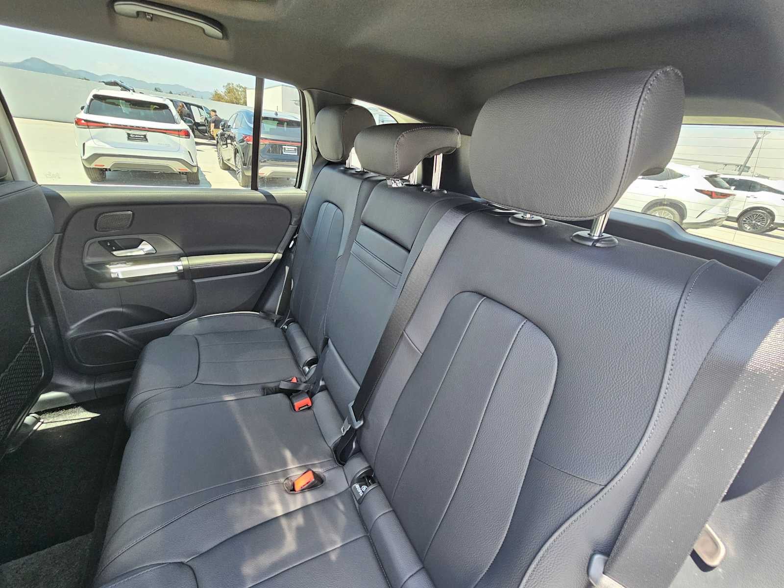 2026 Mercedes-Benz GLB 250 SUV