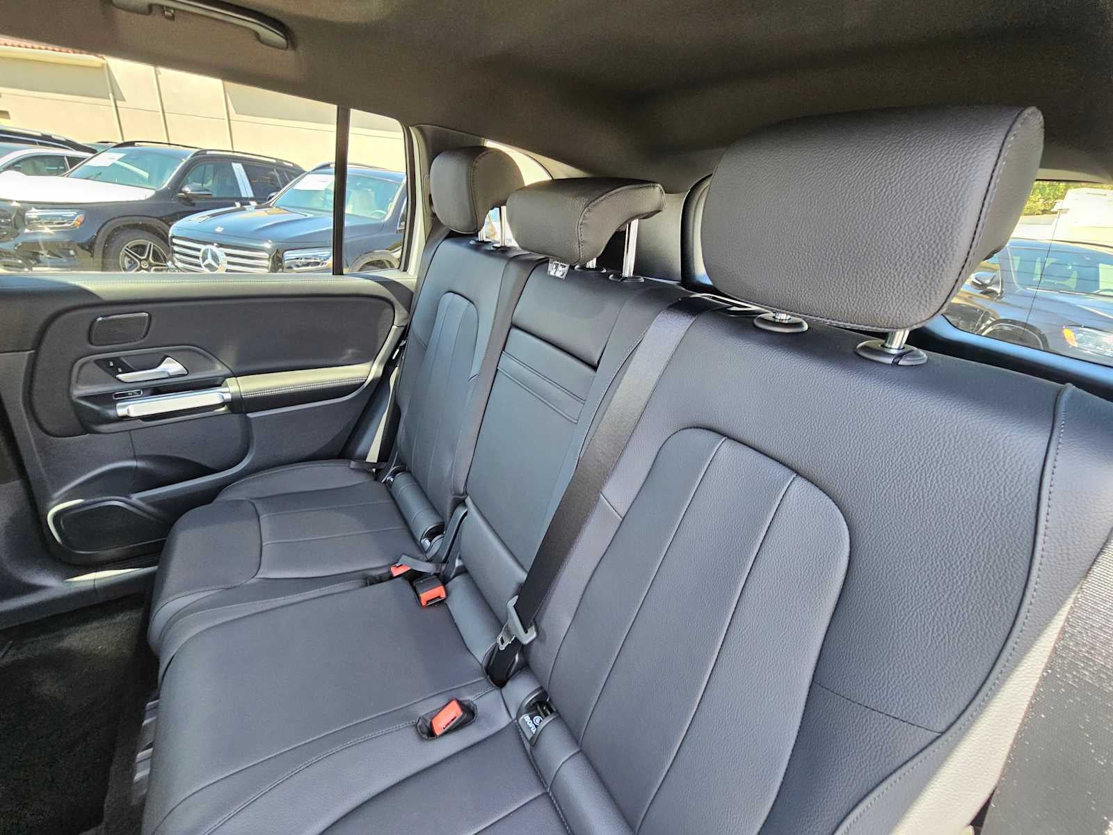 2026 Mercedes-Benz GLB 250 SUV