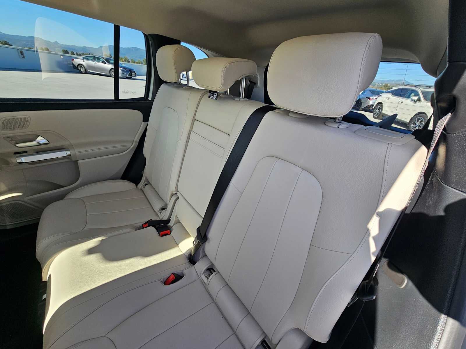 2026 Mercedes-Benz GLB 250 4MATIC® SUV