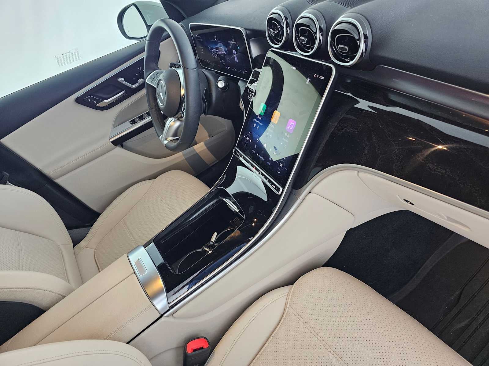 2026 Mercedes-Benz GLC 300 SUV