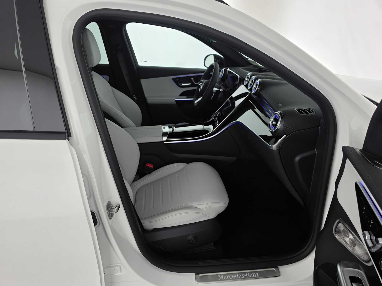 2027 Mercedes-Benz GLC 300 SUV