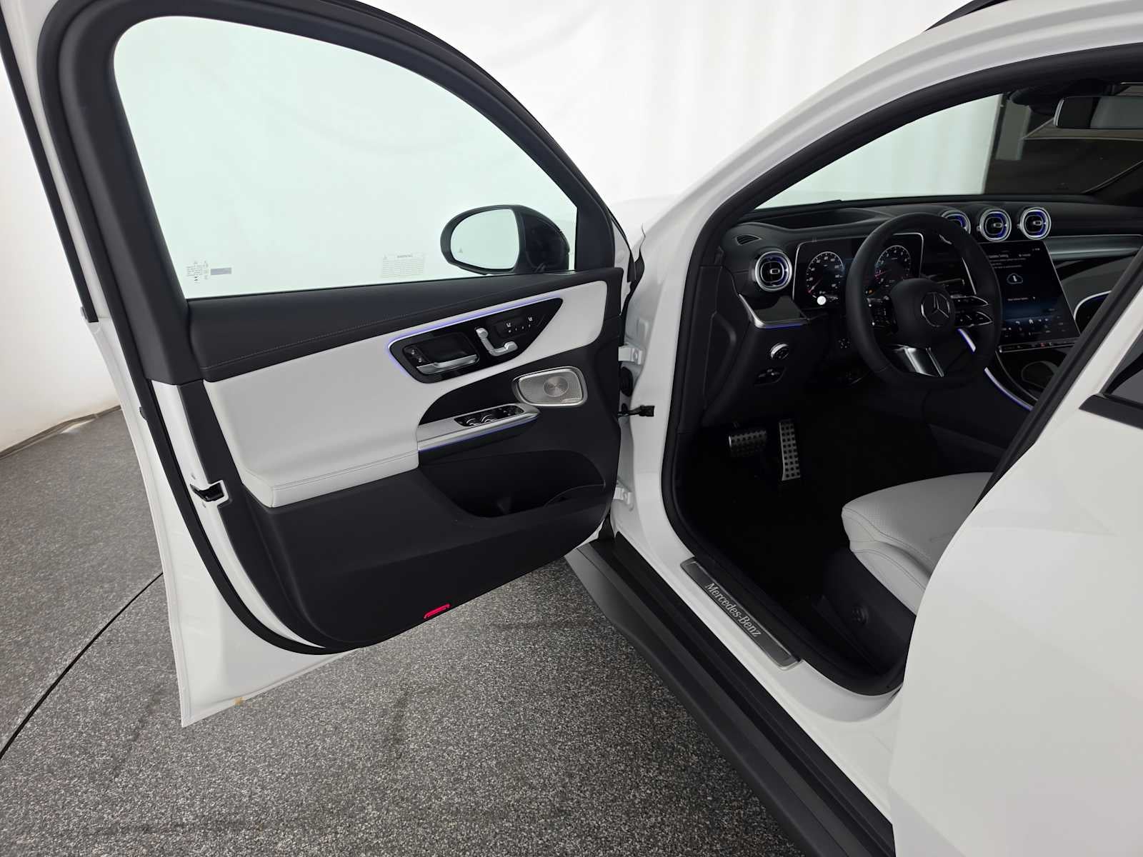2027 Mercedes-Benz GLC 300 SUV