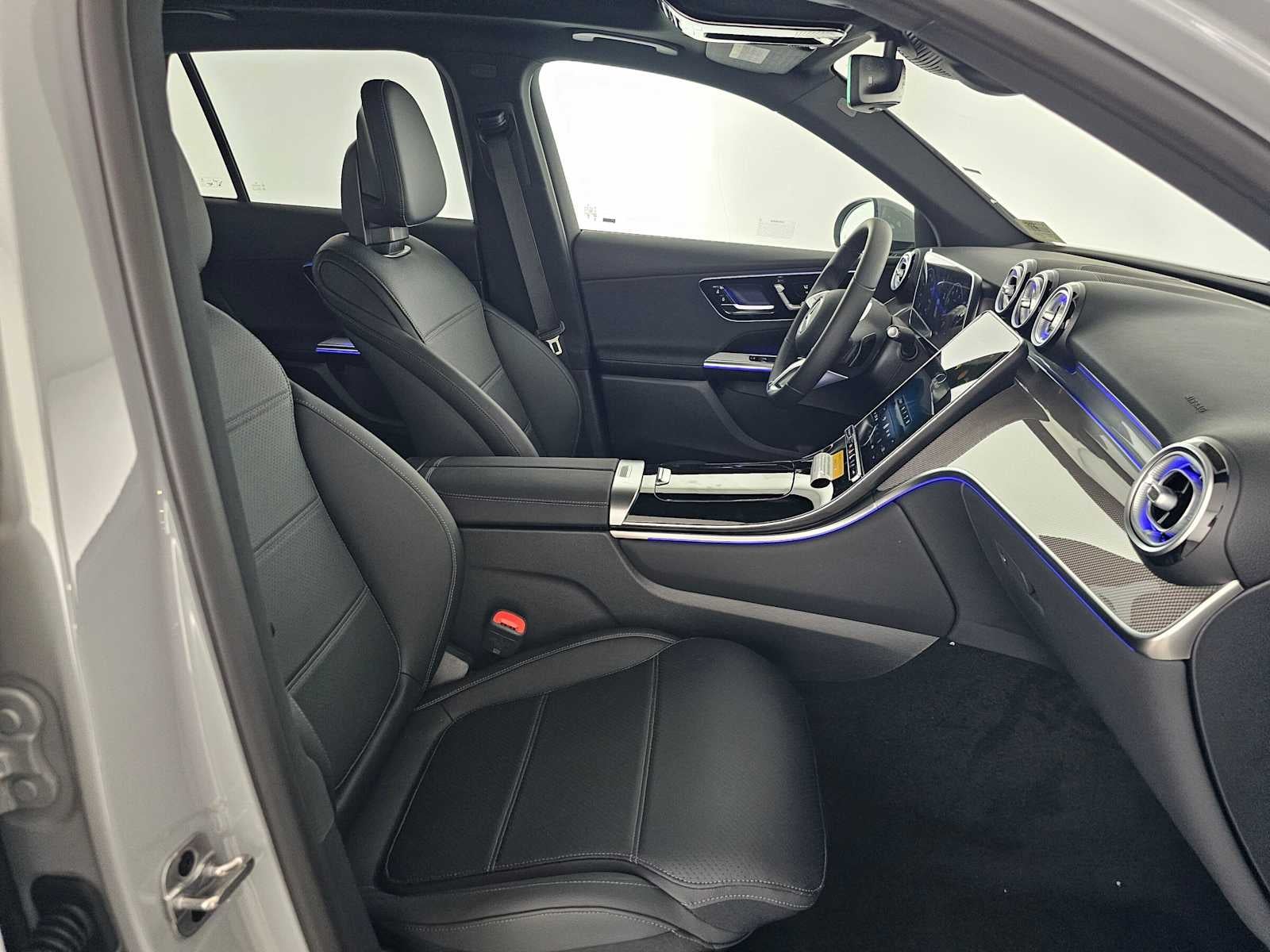 2027 Mercedes-Benz GLC 300 SUV