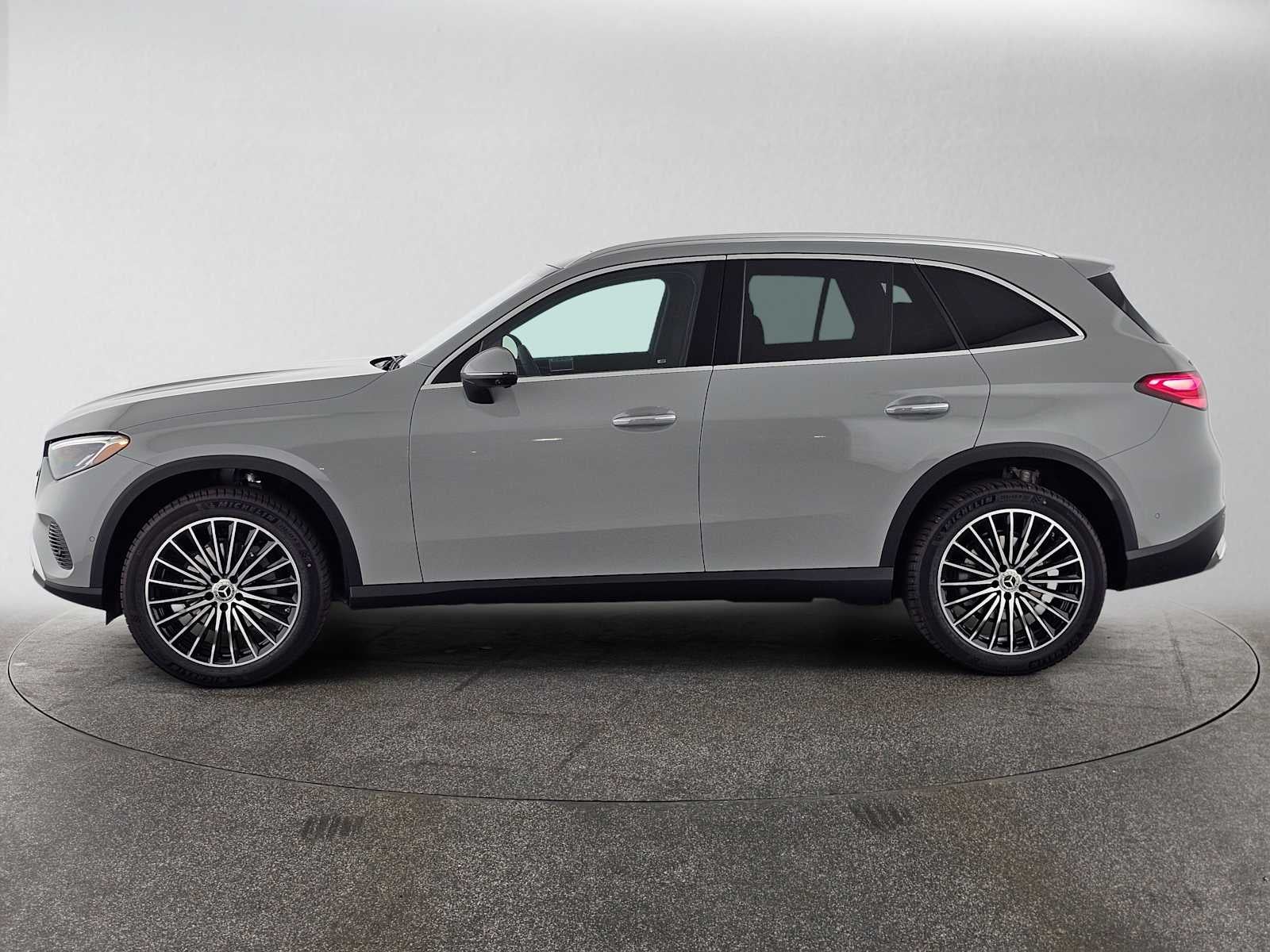2027 Mercedes-Benz GLC 300 SUV