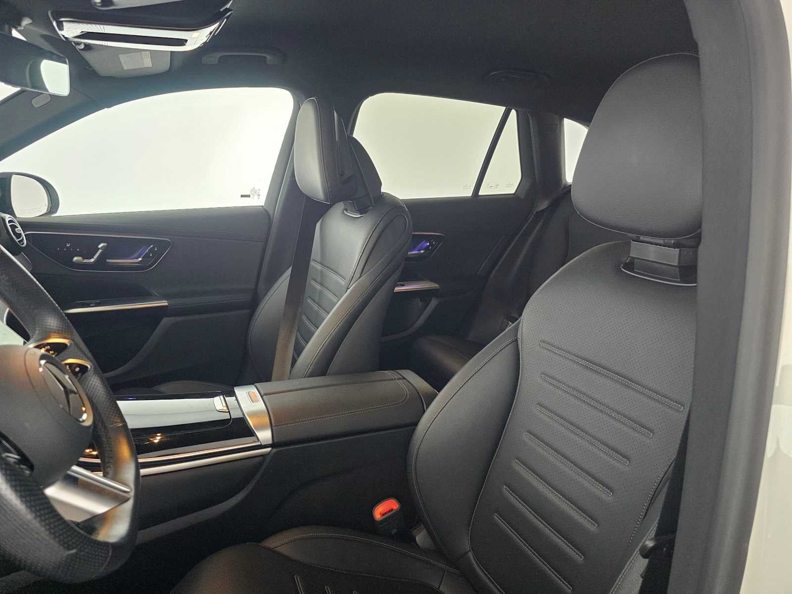 2025 Mercedes-Benz GLC 300 SUV