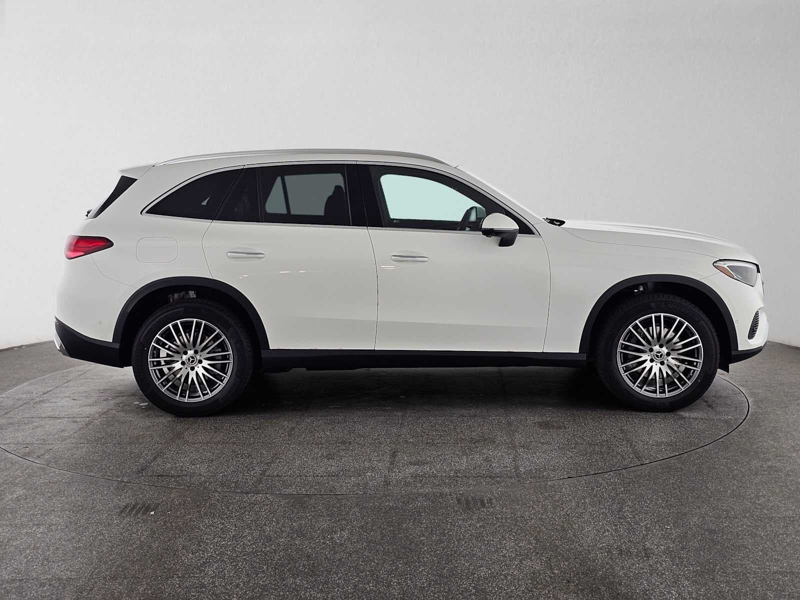 2027 Mercedes-Benz GLC 300 SUV