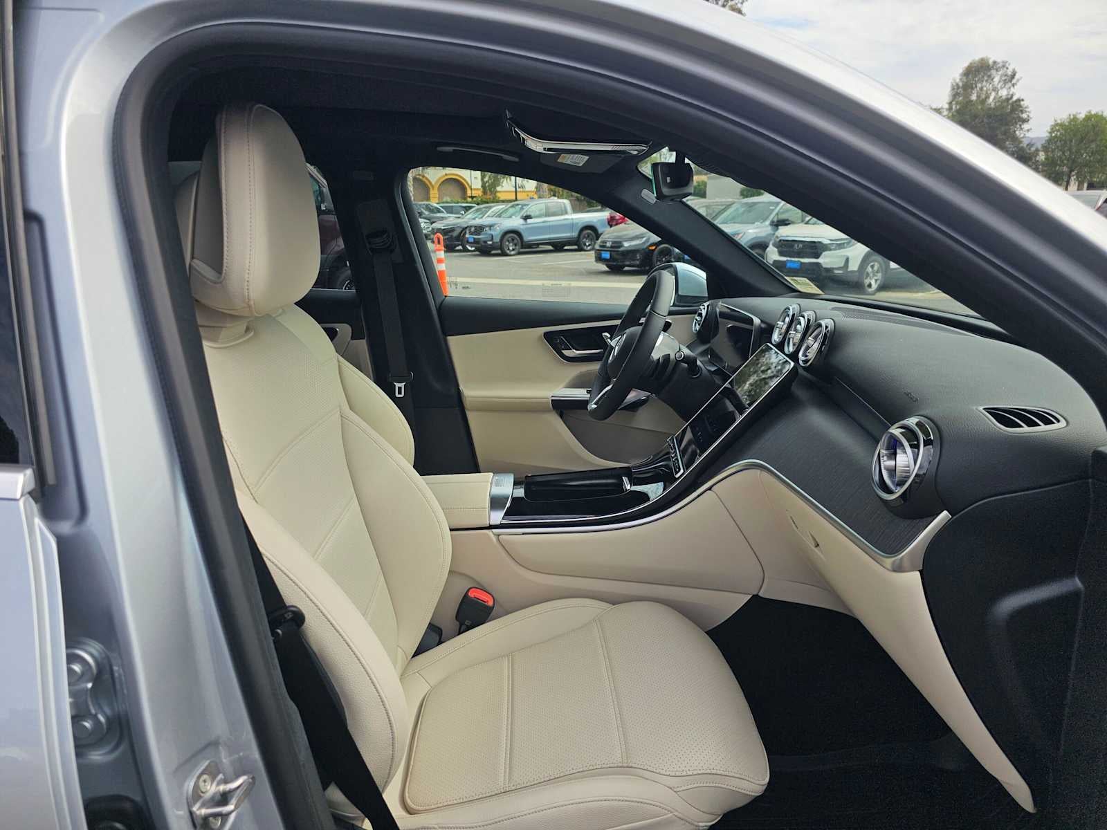 2027 Mercedes-Benz GLC 300 SUV